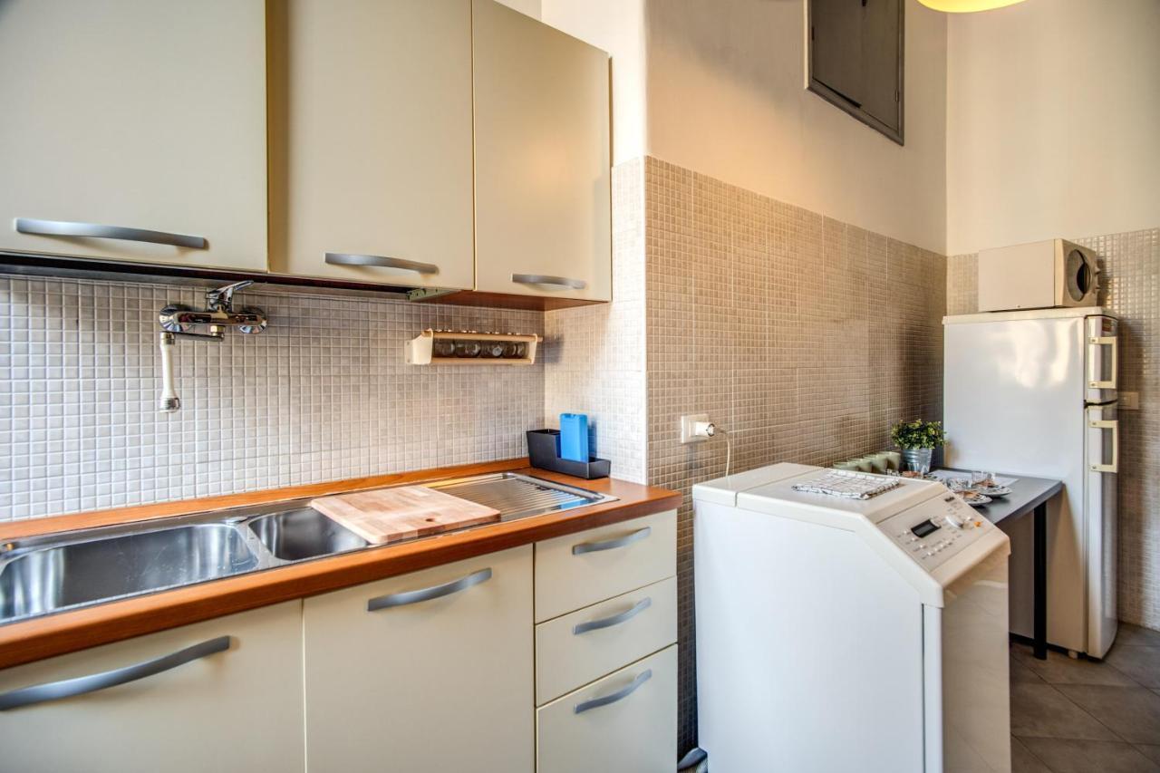 דירות רומא Residenza Regina מראה חיצוני תמונה